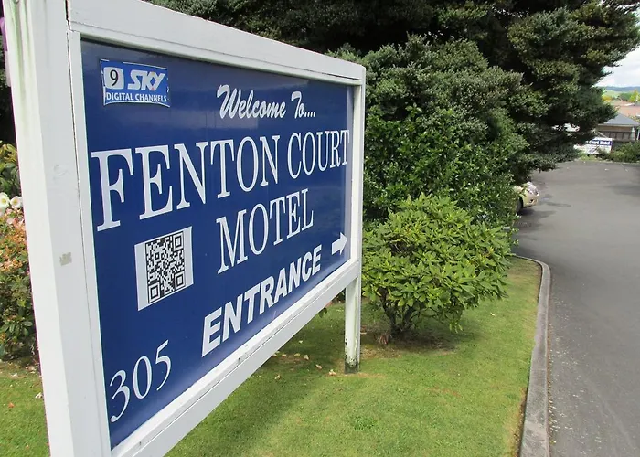 Fenton Court 4*