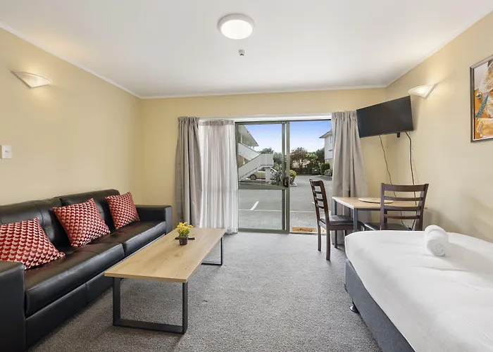 Fenton Court Motel